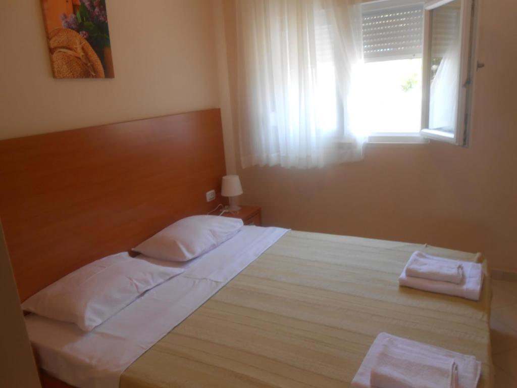 Apartments Lux Lukic Utjeha Oda fotoğraf